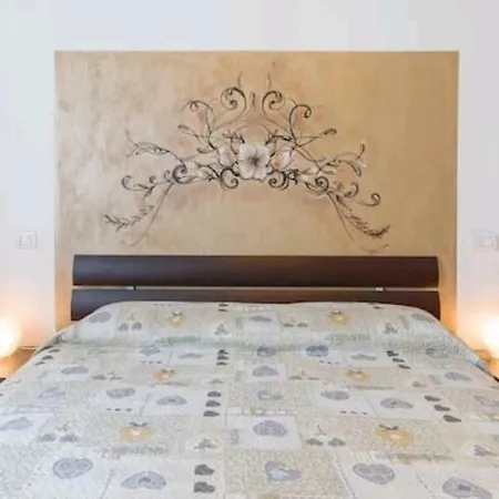 Appartamento Yellow House *