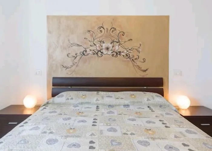 Apartament Yellow House *